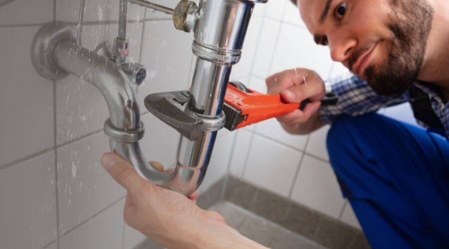 Expert burst pipe repair services in Doddridge, AR